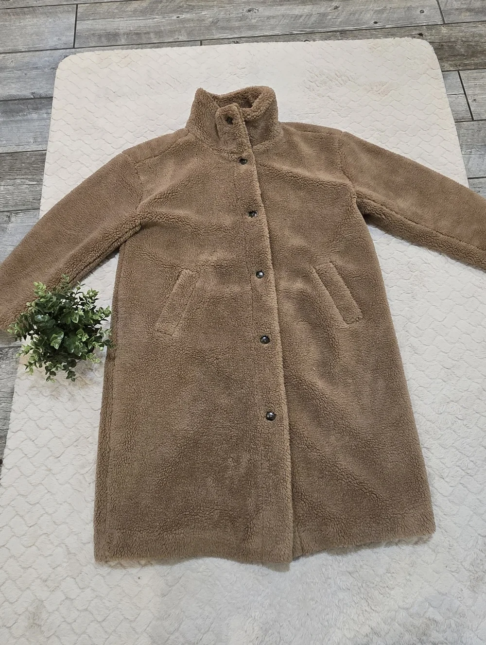 GAP Tan Long Sherpa Button-Front Cozy Preppy Coat, Size X-Large - Picture 3 of 7
